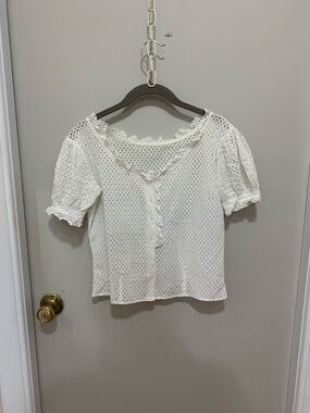 Vintage Bozart White Eyelet Lace-Trim Puff Sleeve Top